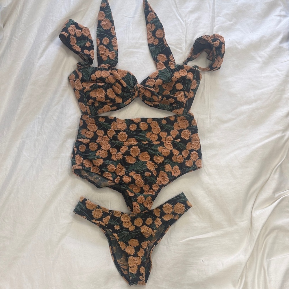 Montce Saffron Floral Bikini Set | Uno + High Rise Bottoms, Cabana Top